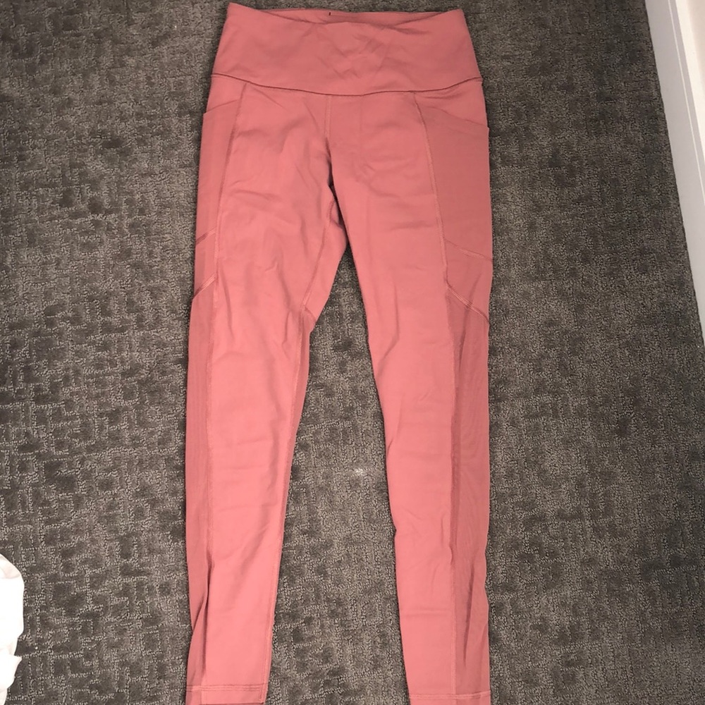 Victoria’s Secret Sport - pink mesh leggings